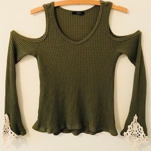Forever21 SM/M Long Sleeve Green Lace Top